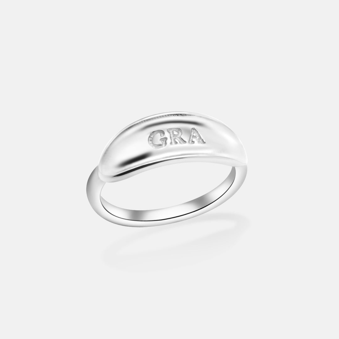 Grá Signet Ring